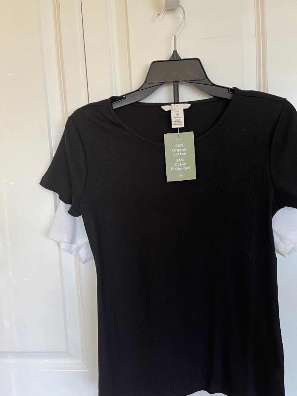 NWT H&M ORGANIC COTTON BLACK FITTED T SHIRT SIZE LARGE